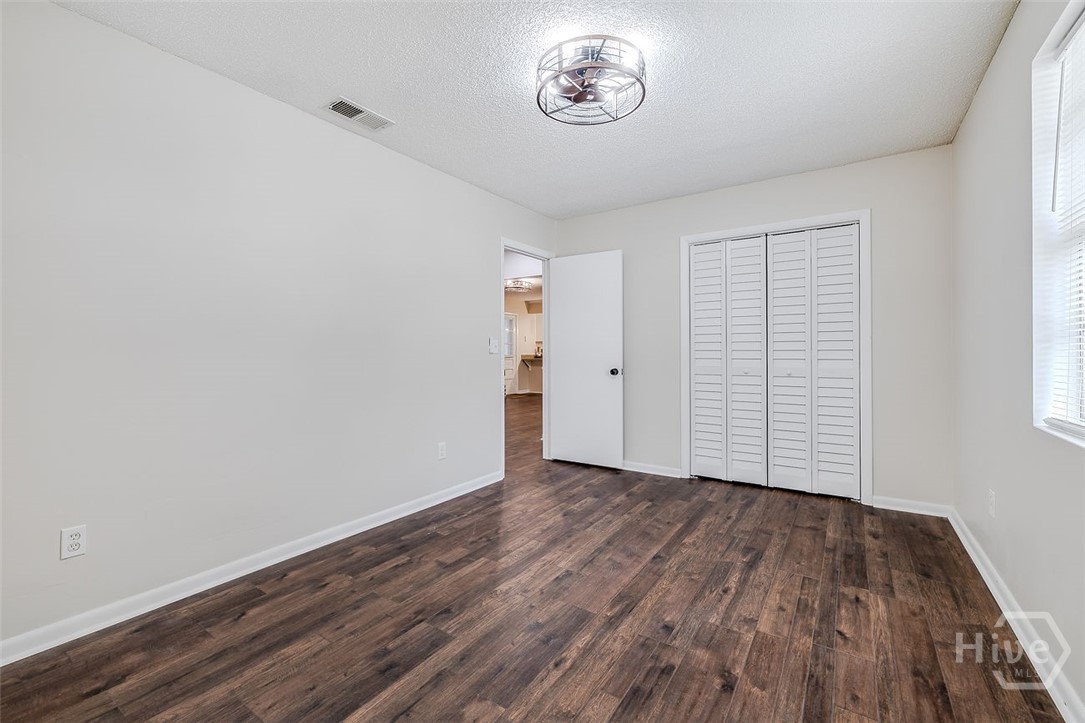 440 Pecan 2nd bedroom