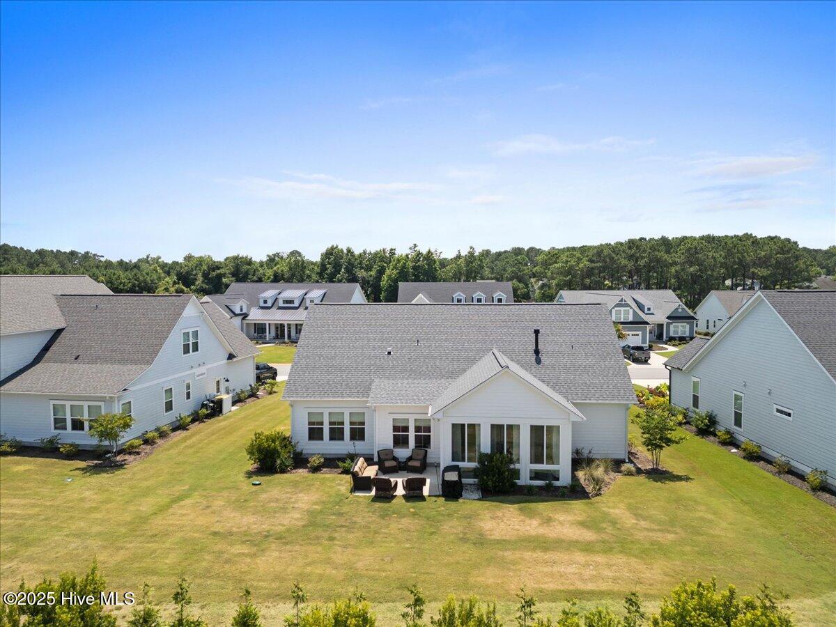 100516442 | Photo 23