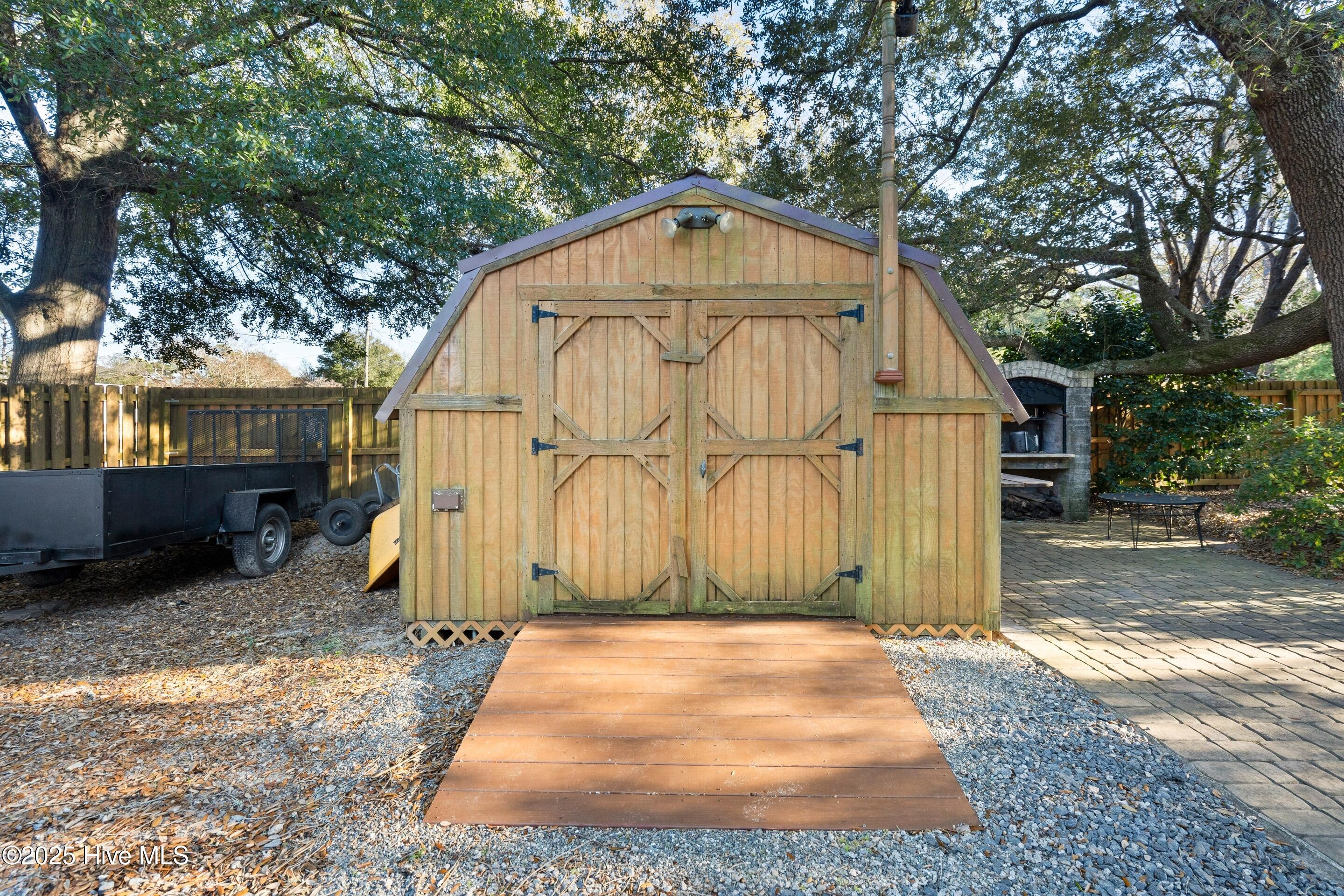 100545026 | Photo 54