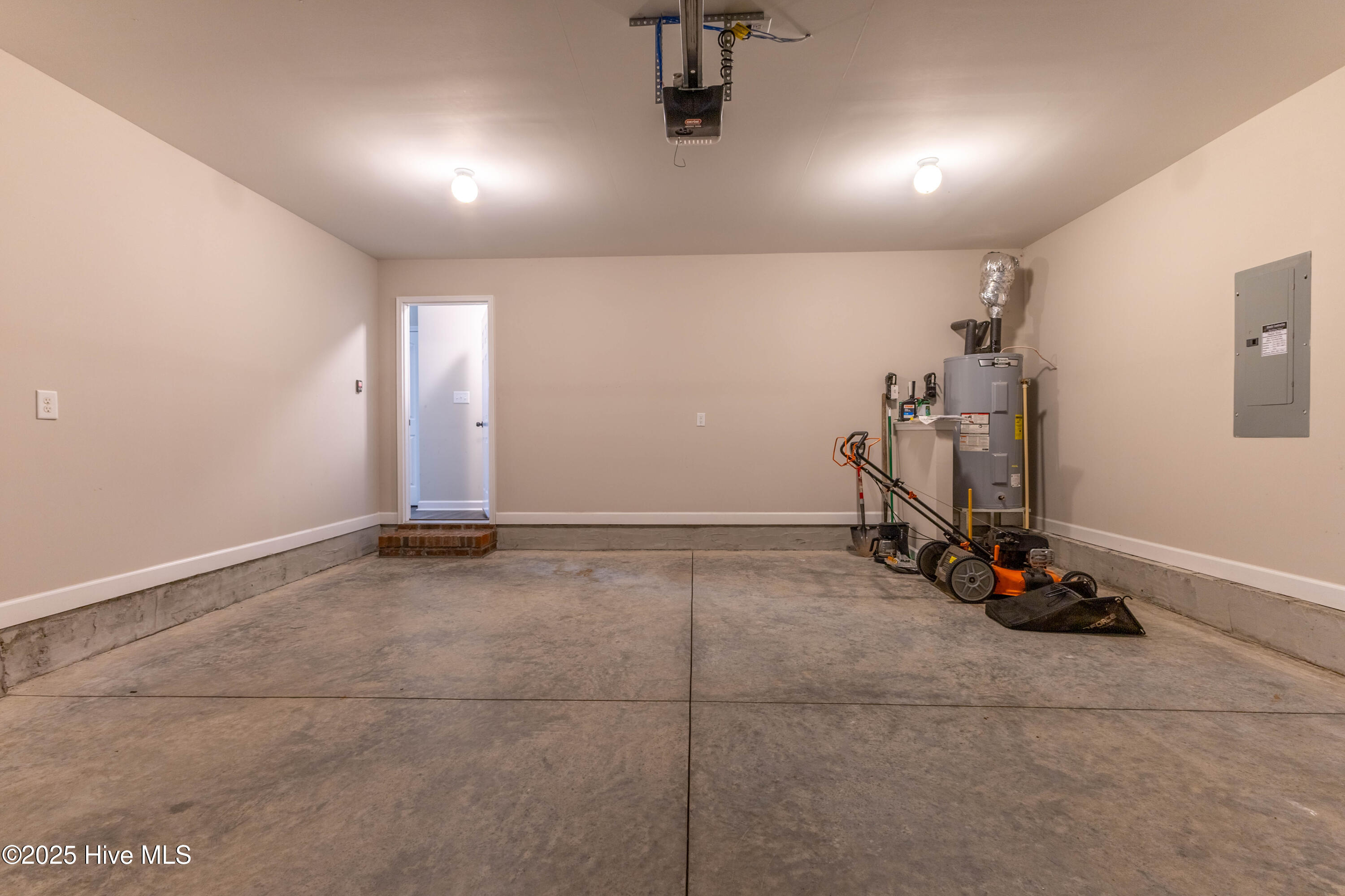 100545107 | Photo 24