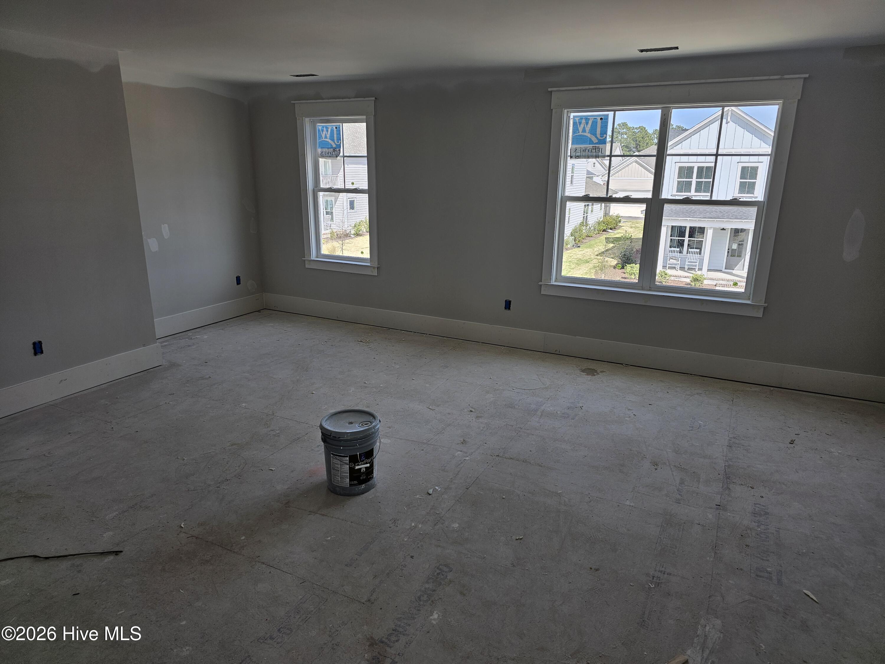 100560952 | Photo 10