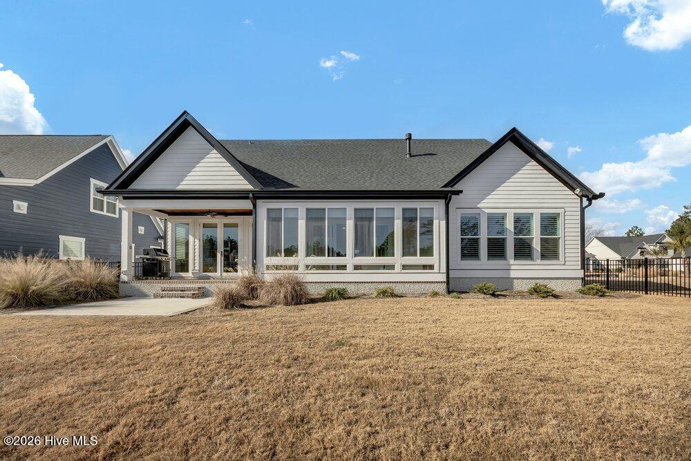 100547868 | Photo 44