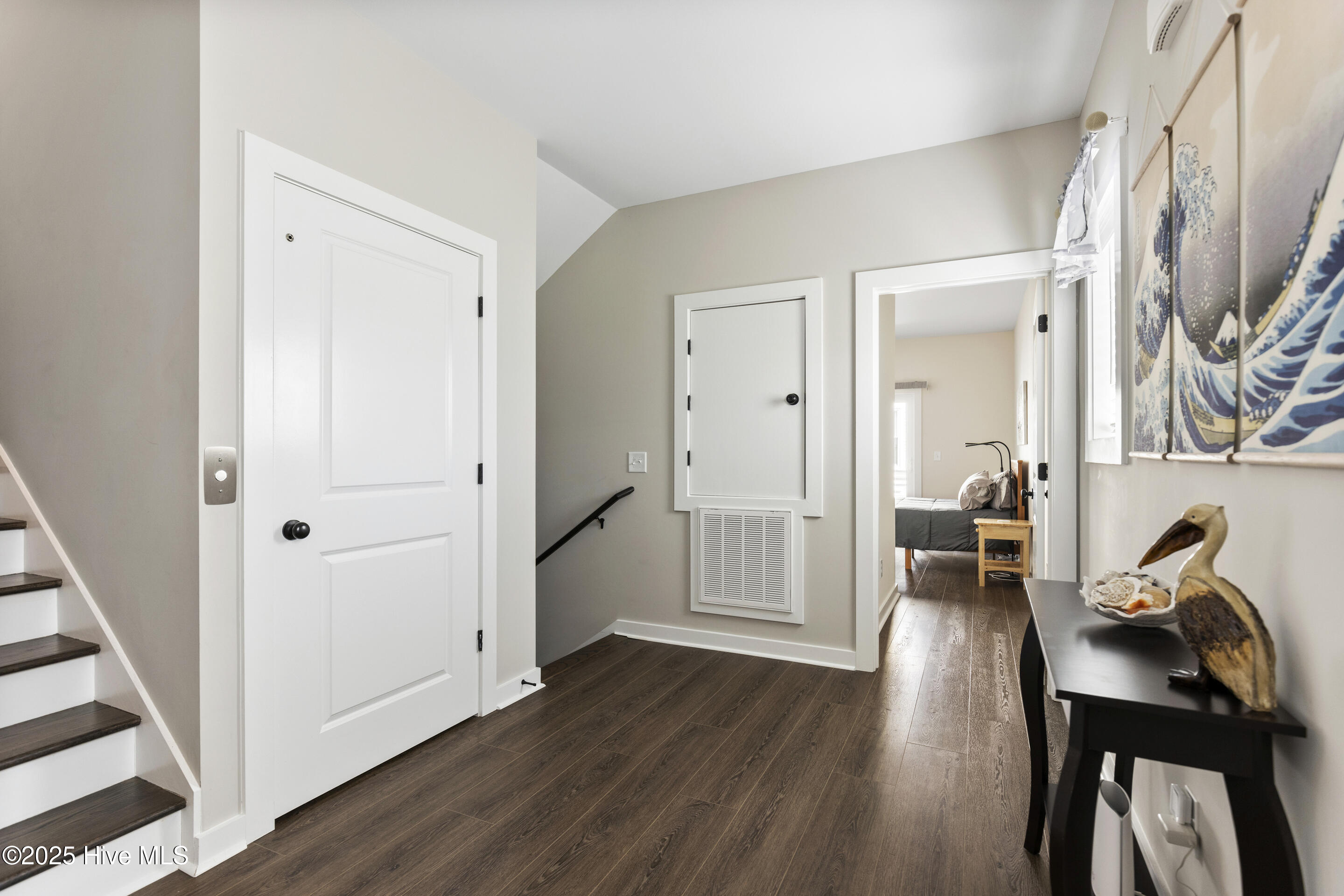 100559926 | Photo 45