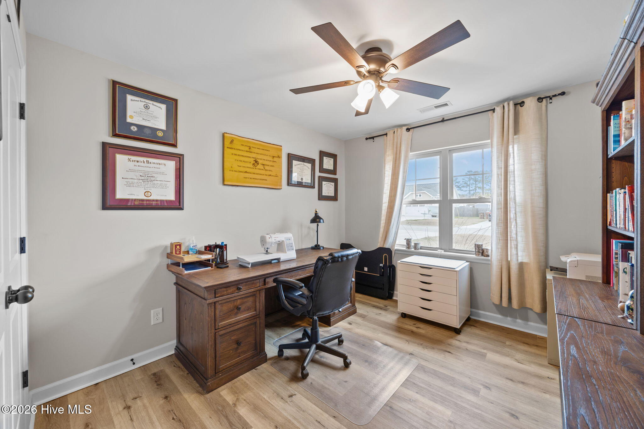 100557162 | Photo 29