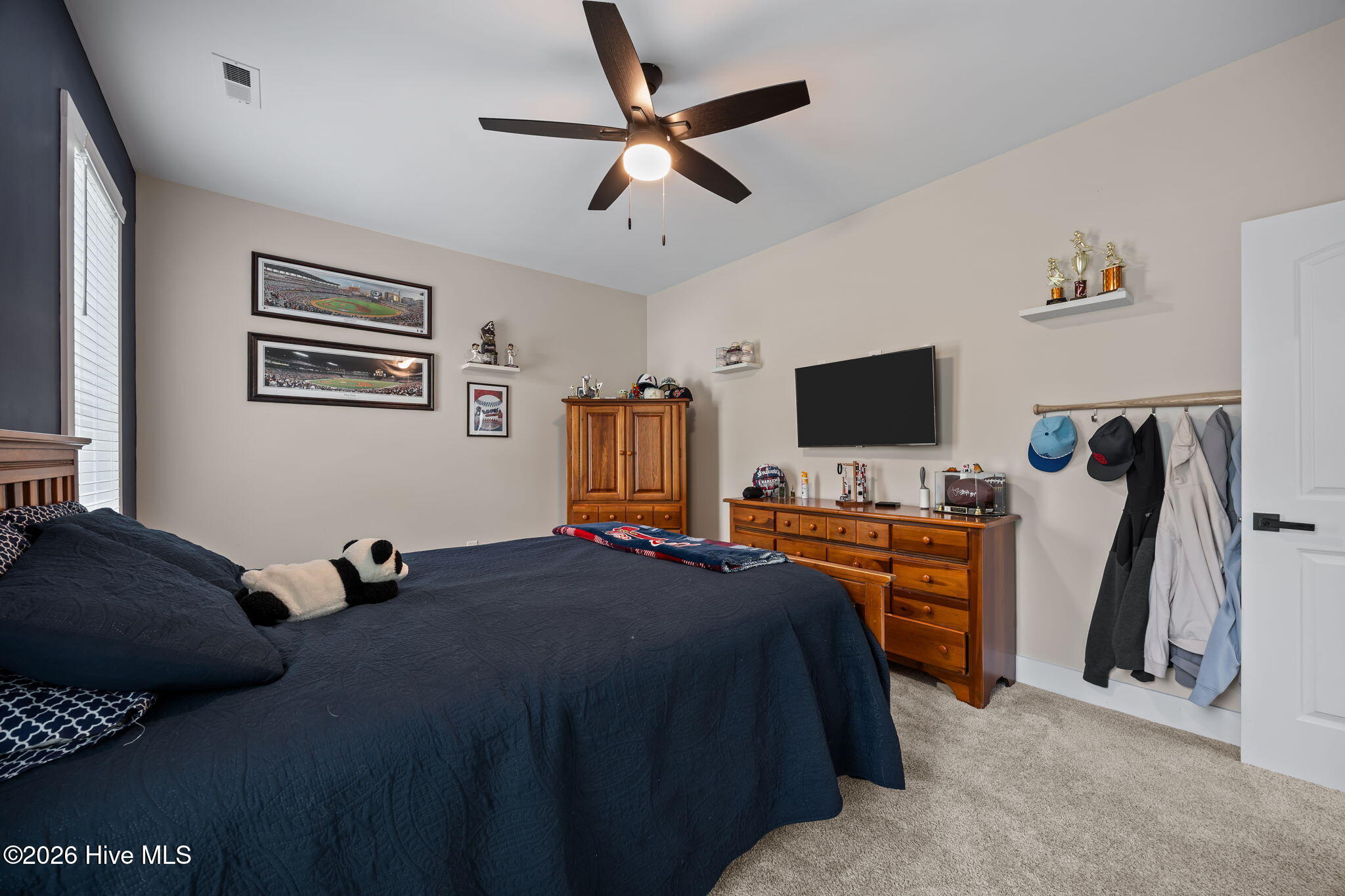 100563547 | Photo 48