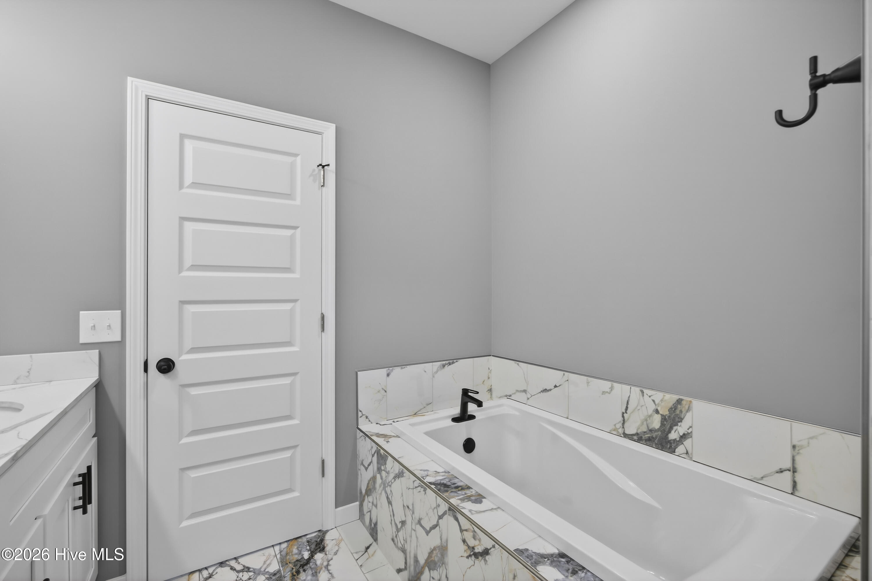 100550006 | Photo 35