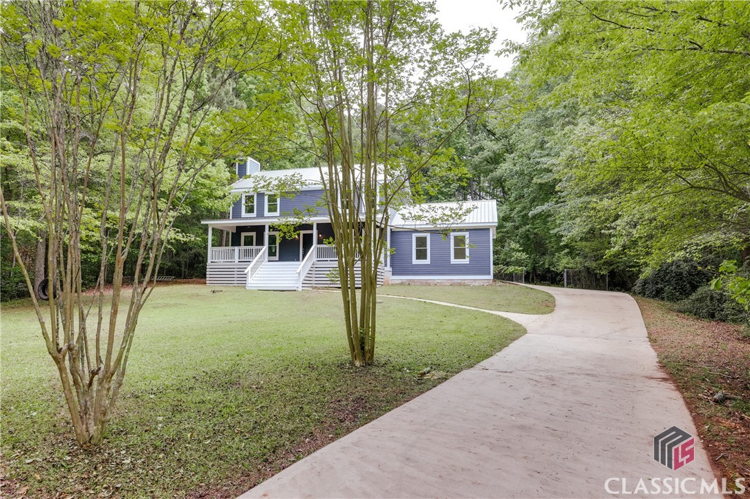 155 Hunters Pointe Drive