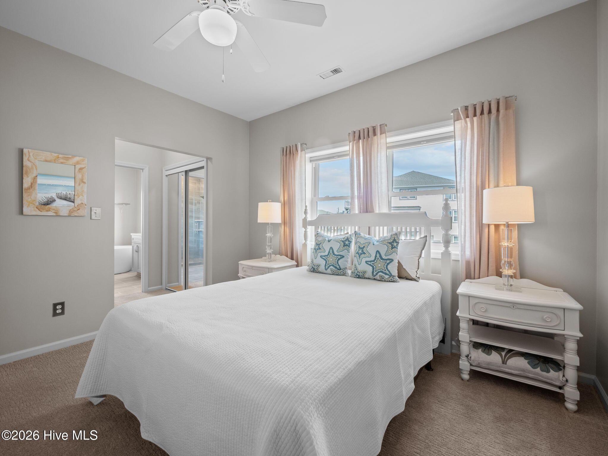 100552936 | Photo 11