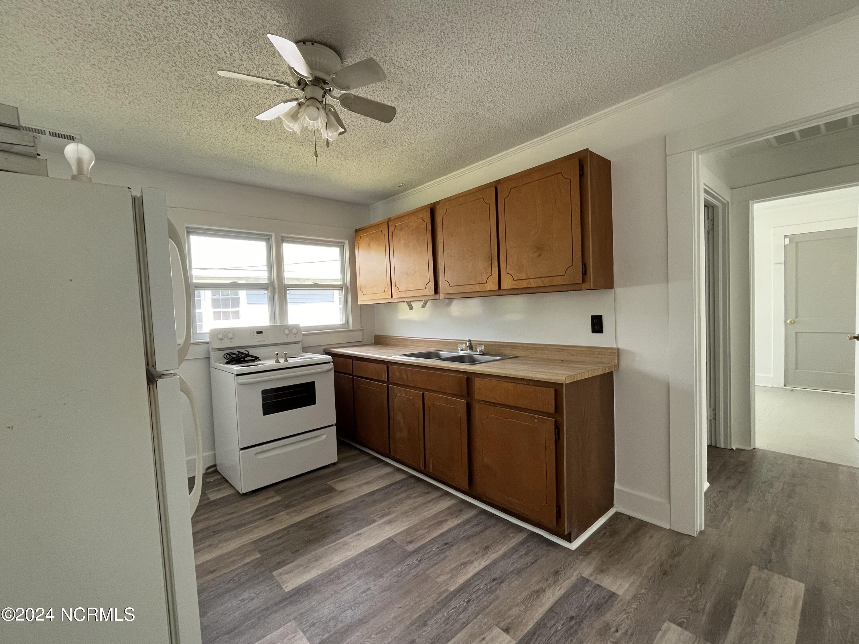 100564112 | Photo 10