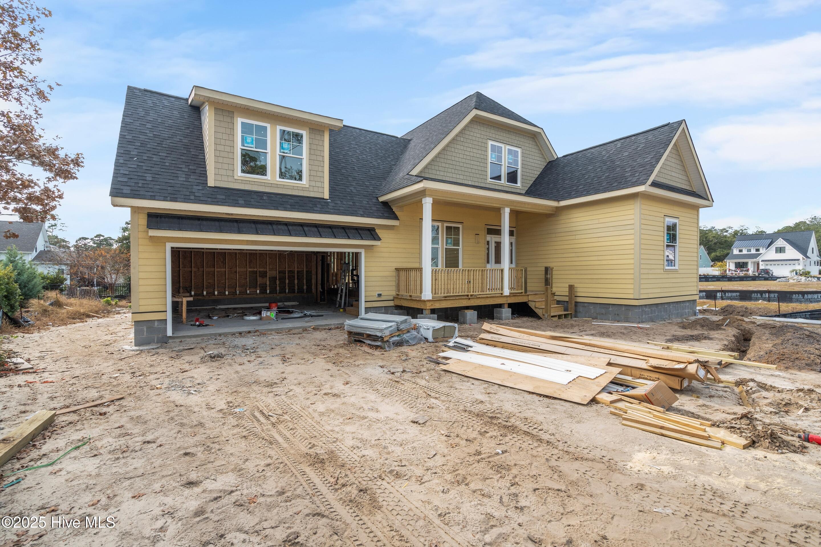 100543069 | Photo 19