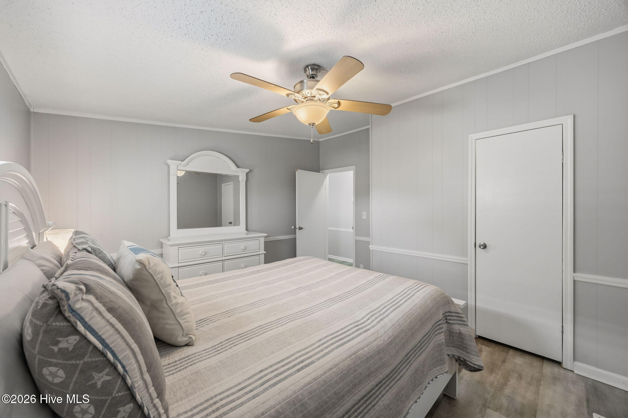 100558073 | Photo 34