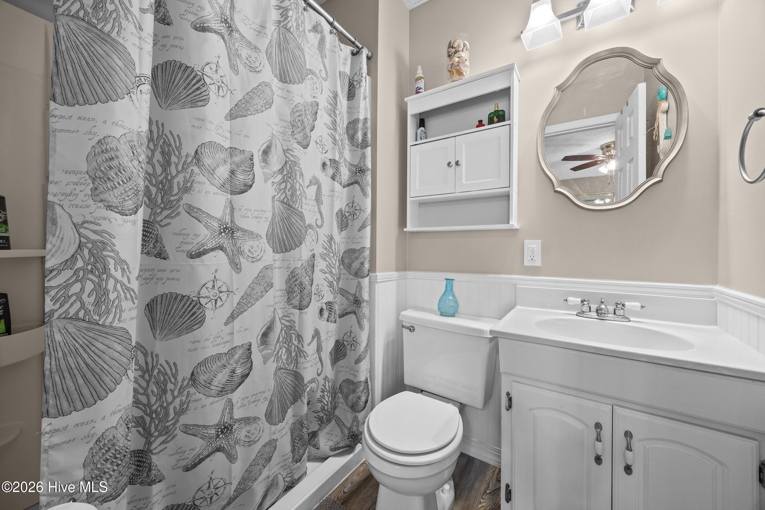 100560402 | Photo 22