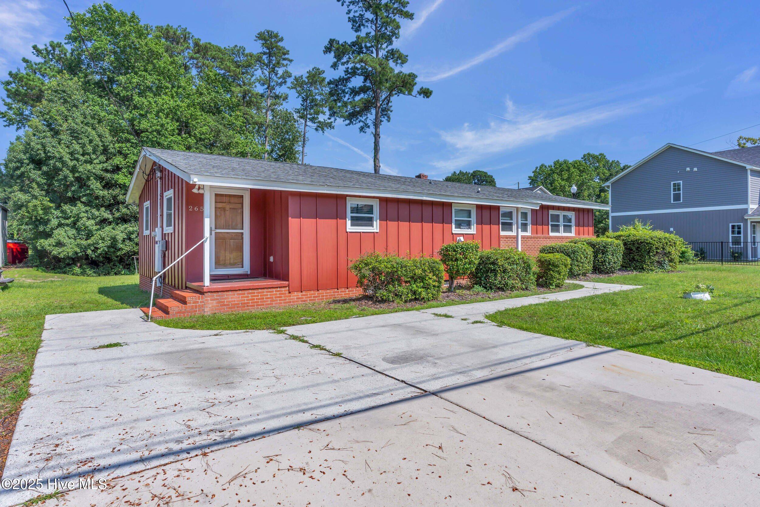 100526914 | Photo 15