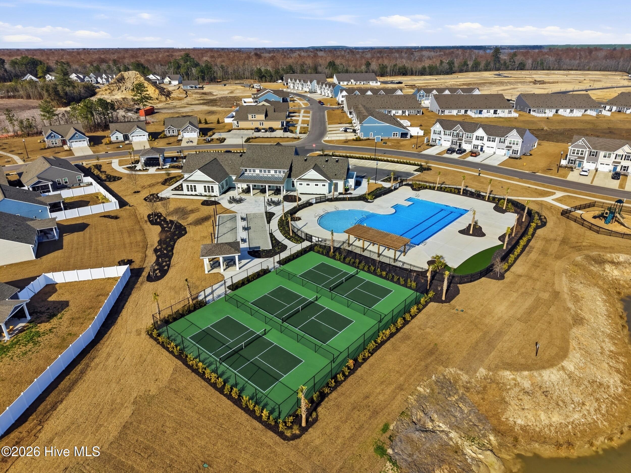 100559219 | Photo 31