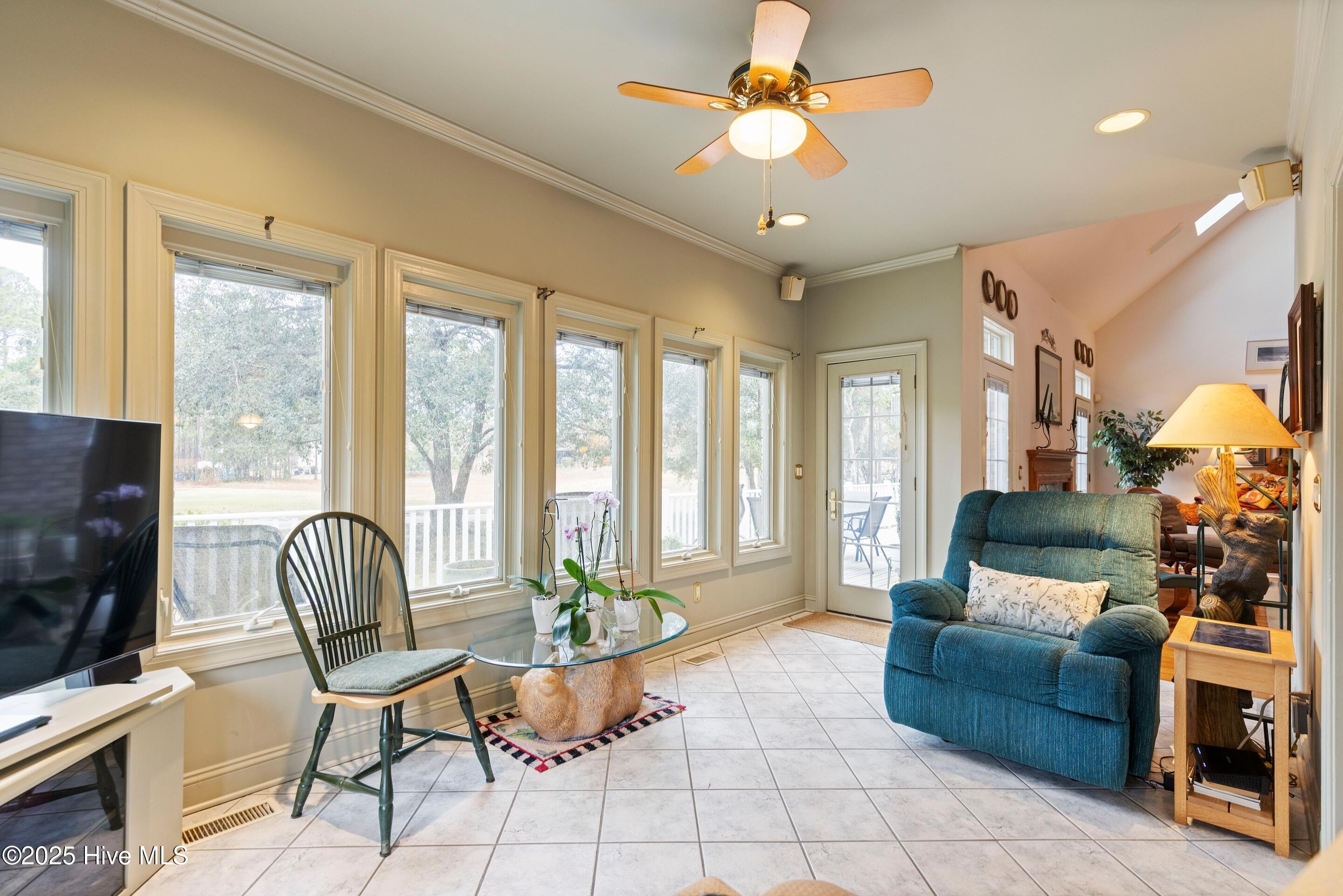 100545020 | Photo 10