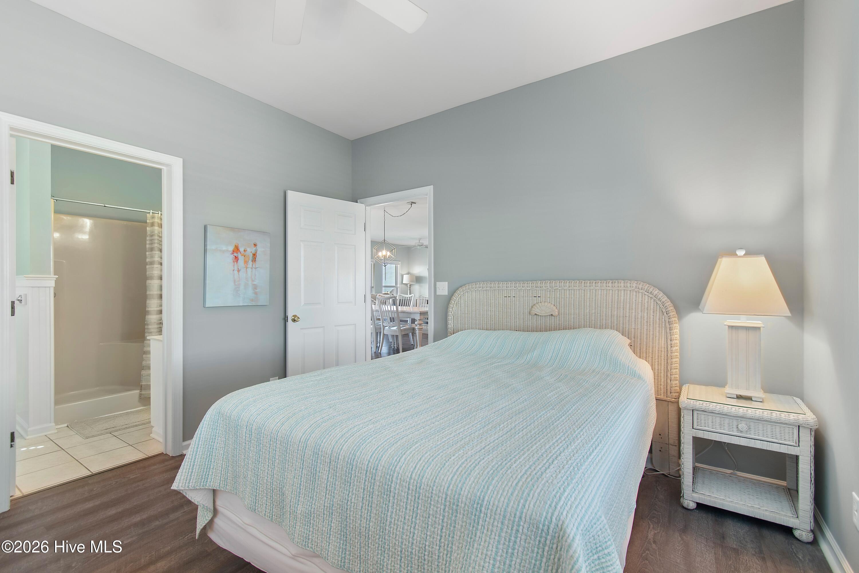 100566525 | Photo 26