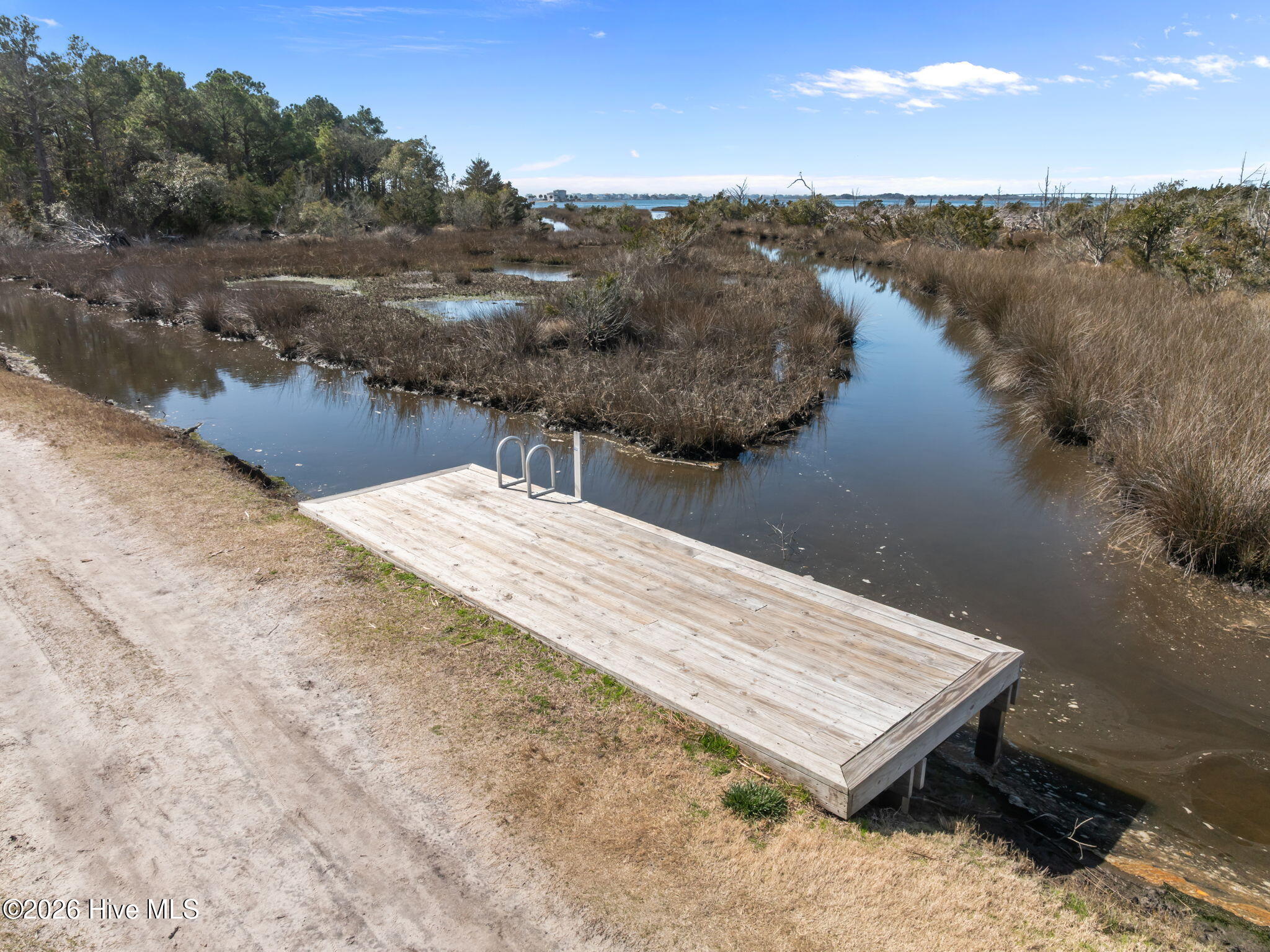 100559787 | Photo 38