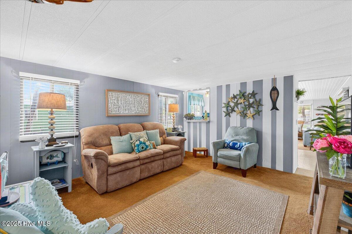 100529592 | Photo 21