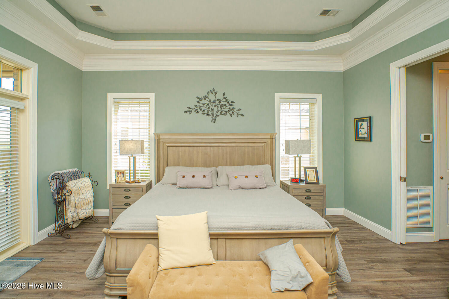 100560123 | Photo 28