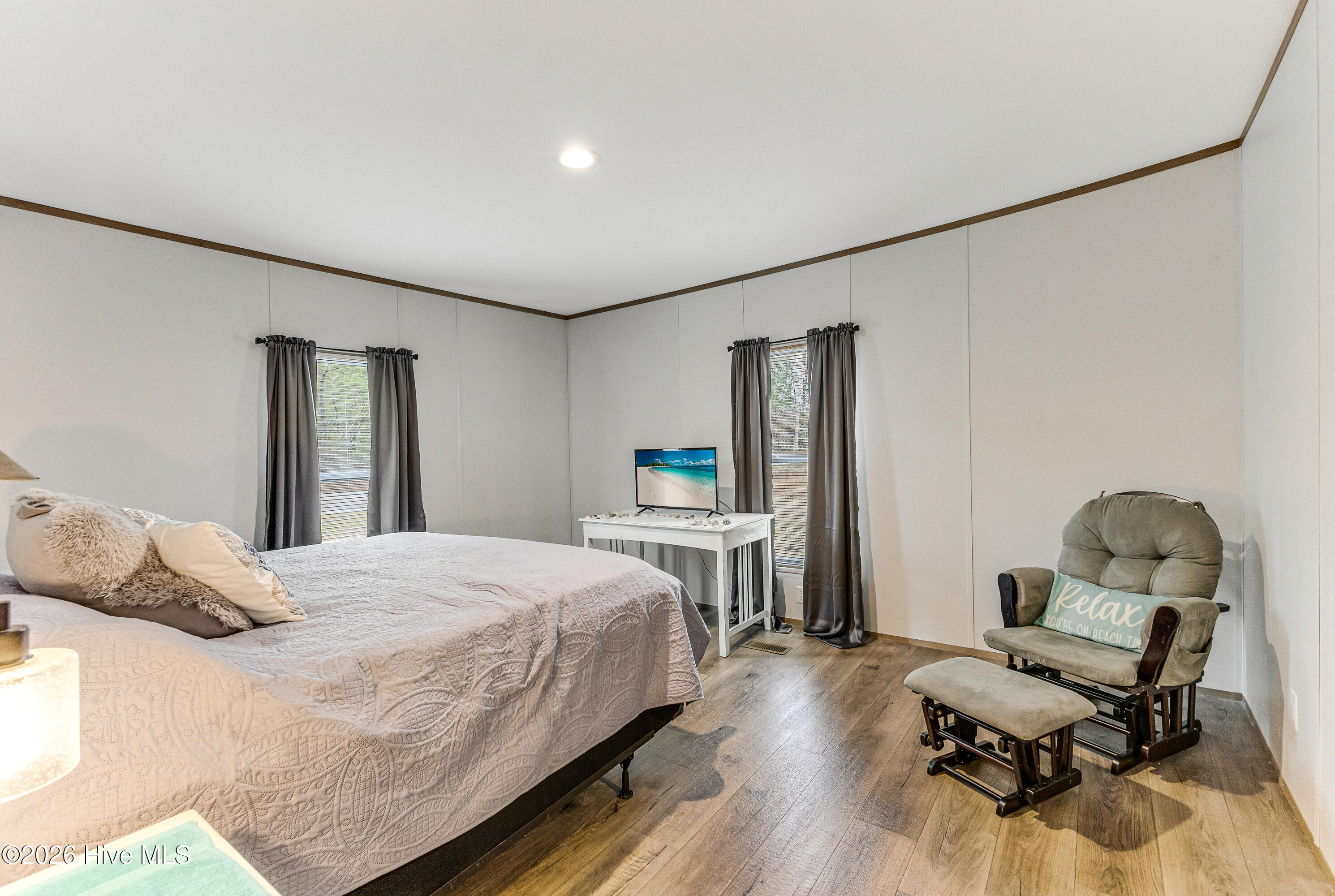 100558800 | Photo 22