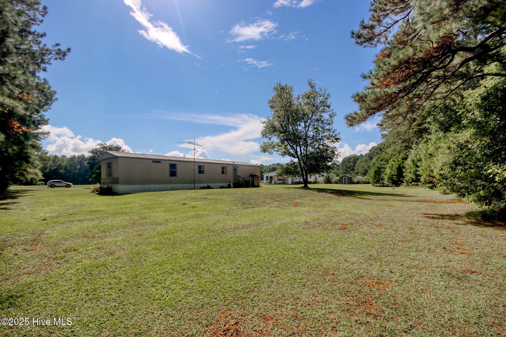 100568016 | Photo 17