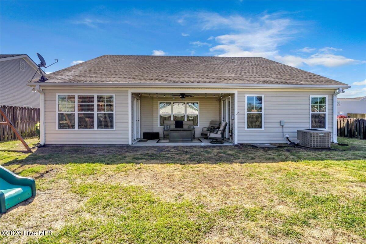 100567099 | Photo 59