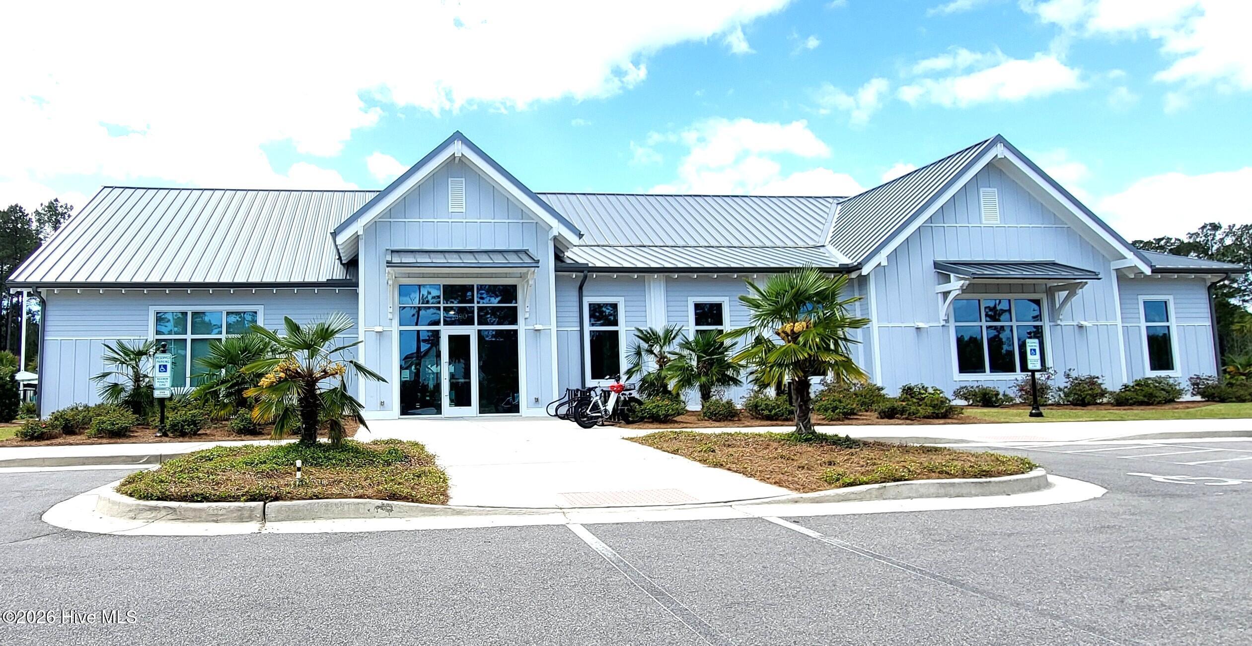 100564623 | Photo 34