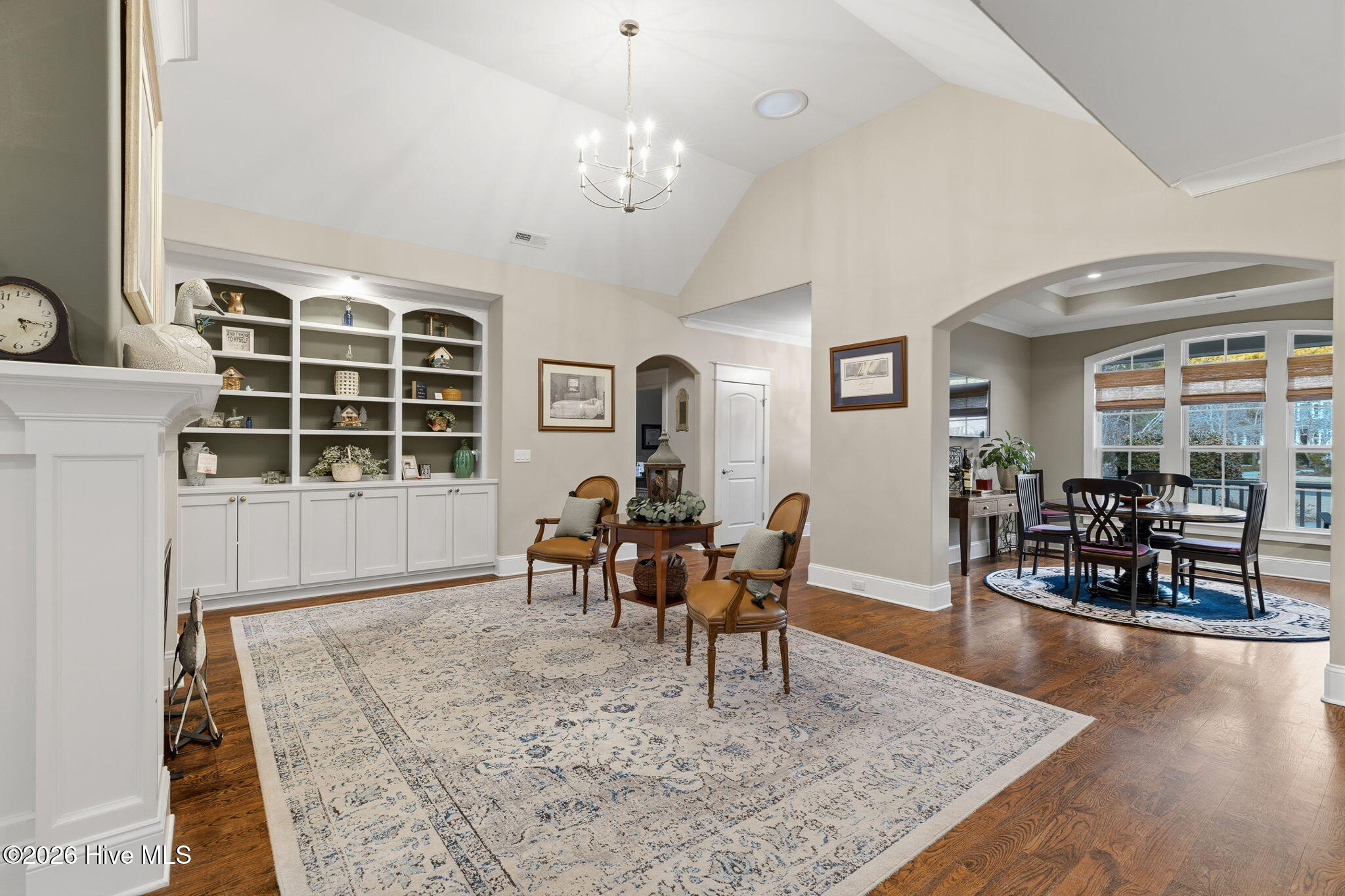 100554087 | Photo 24