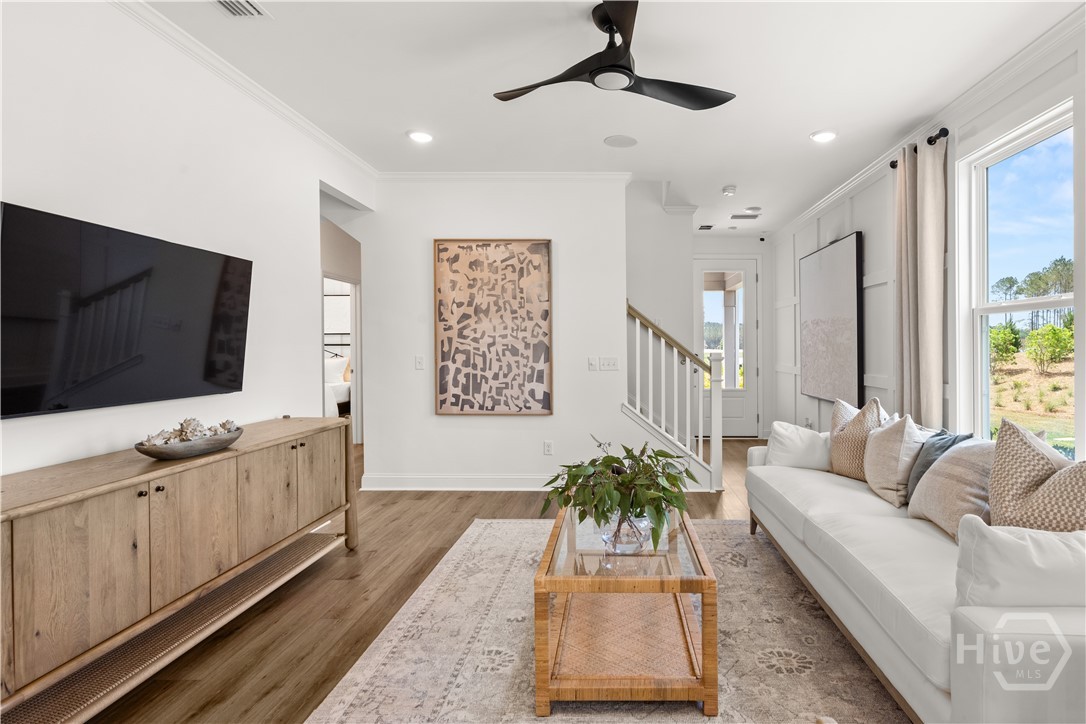 Pictures, photographs, colors, features, and sizes are for illustration purposes only and will vary from the homes as built.