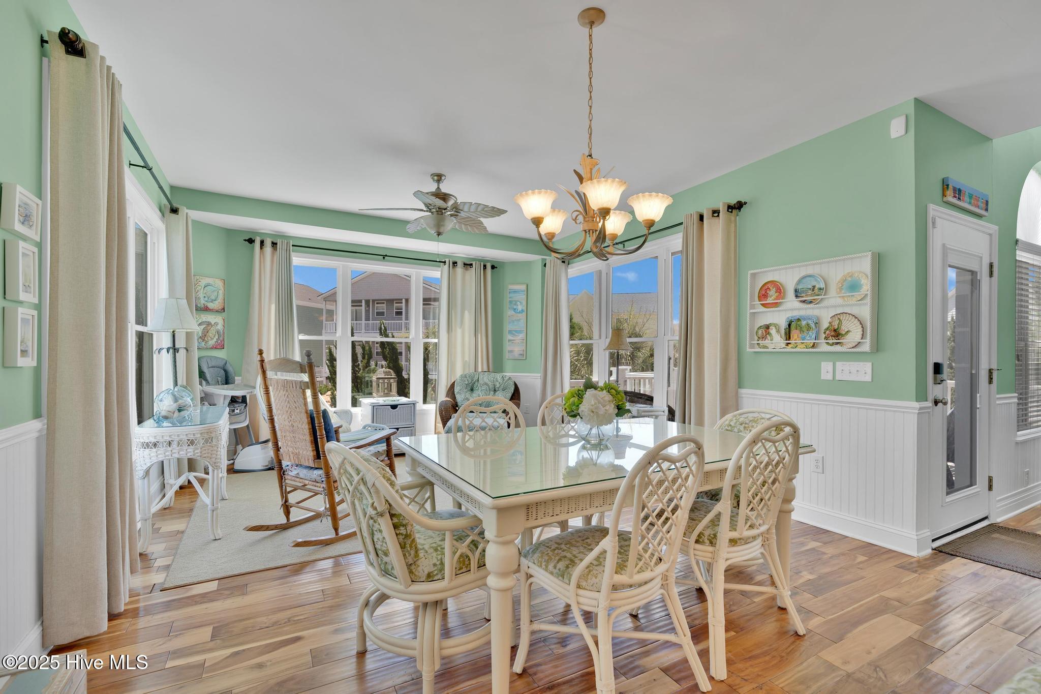 100516997 | Photo 44