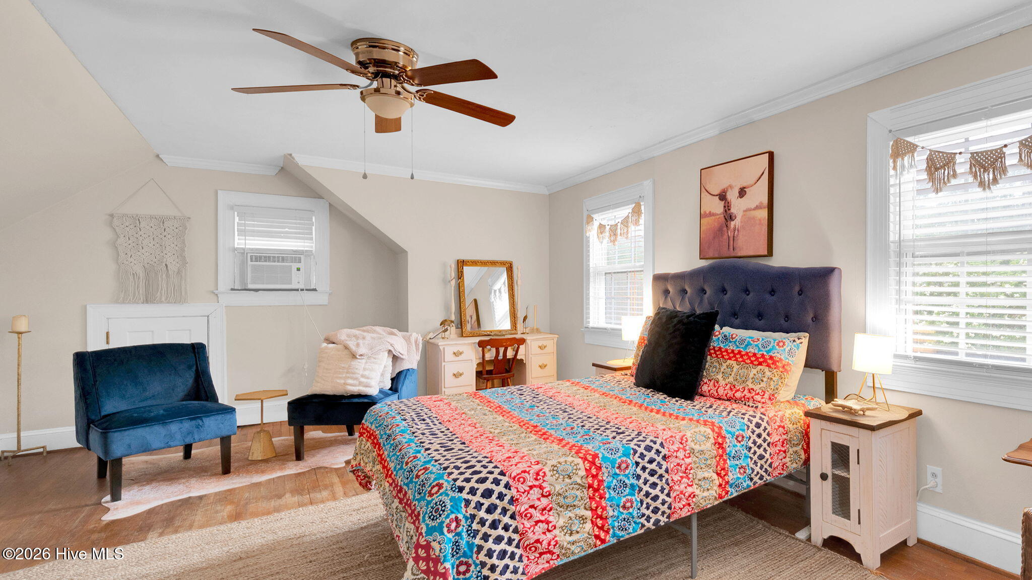 50-web-or-mls-1902 Sherwood Drive-50