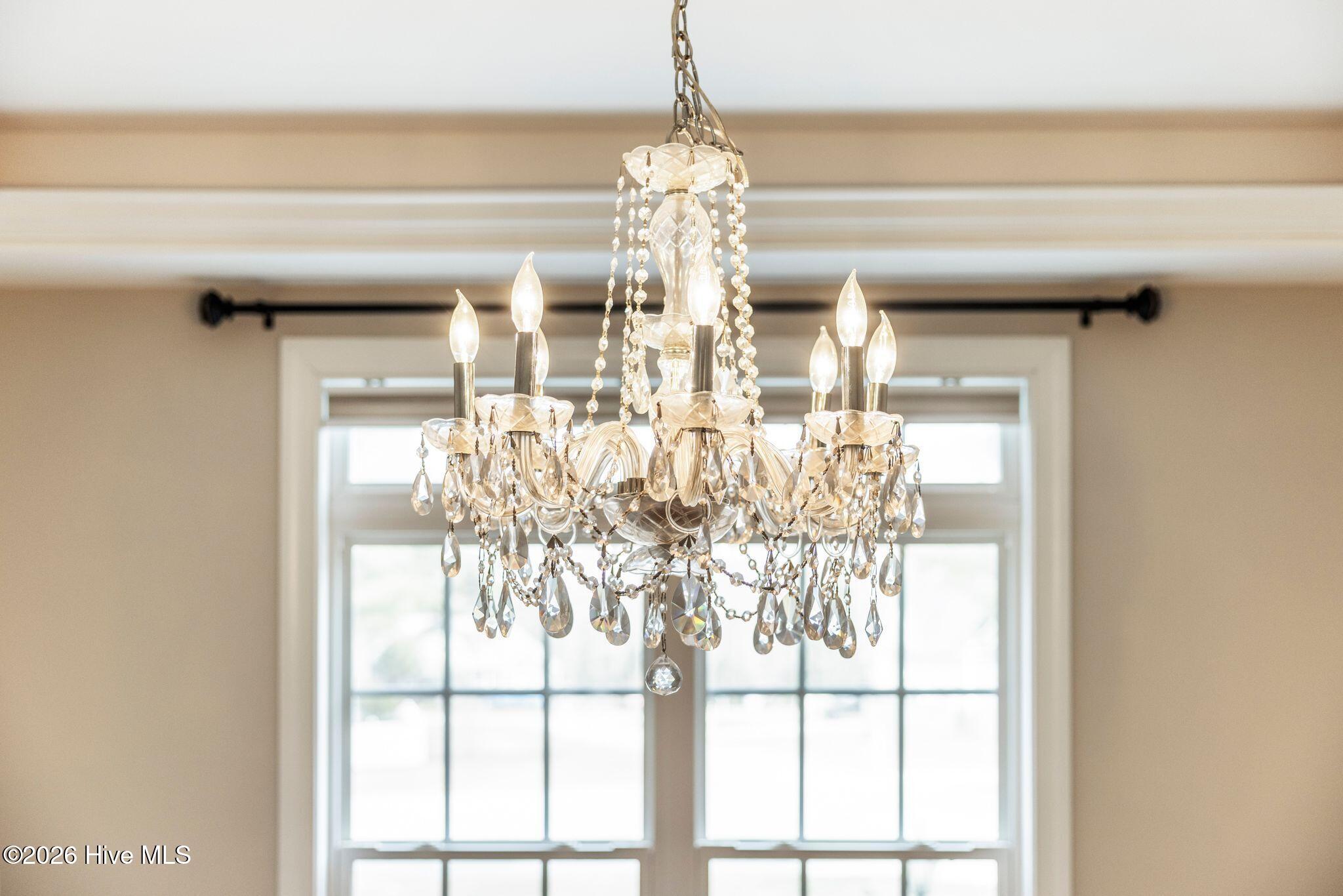 100553307 | Photo 38