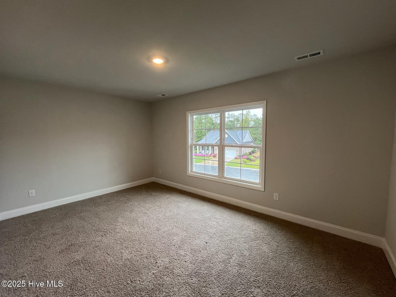 100420321 | Photo 29