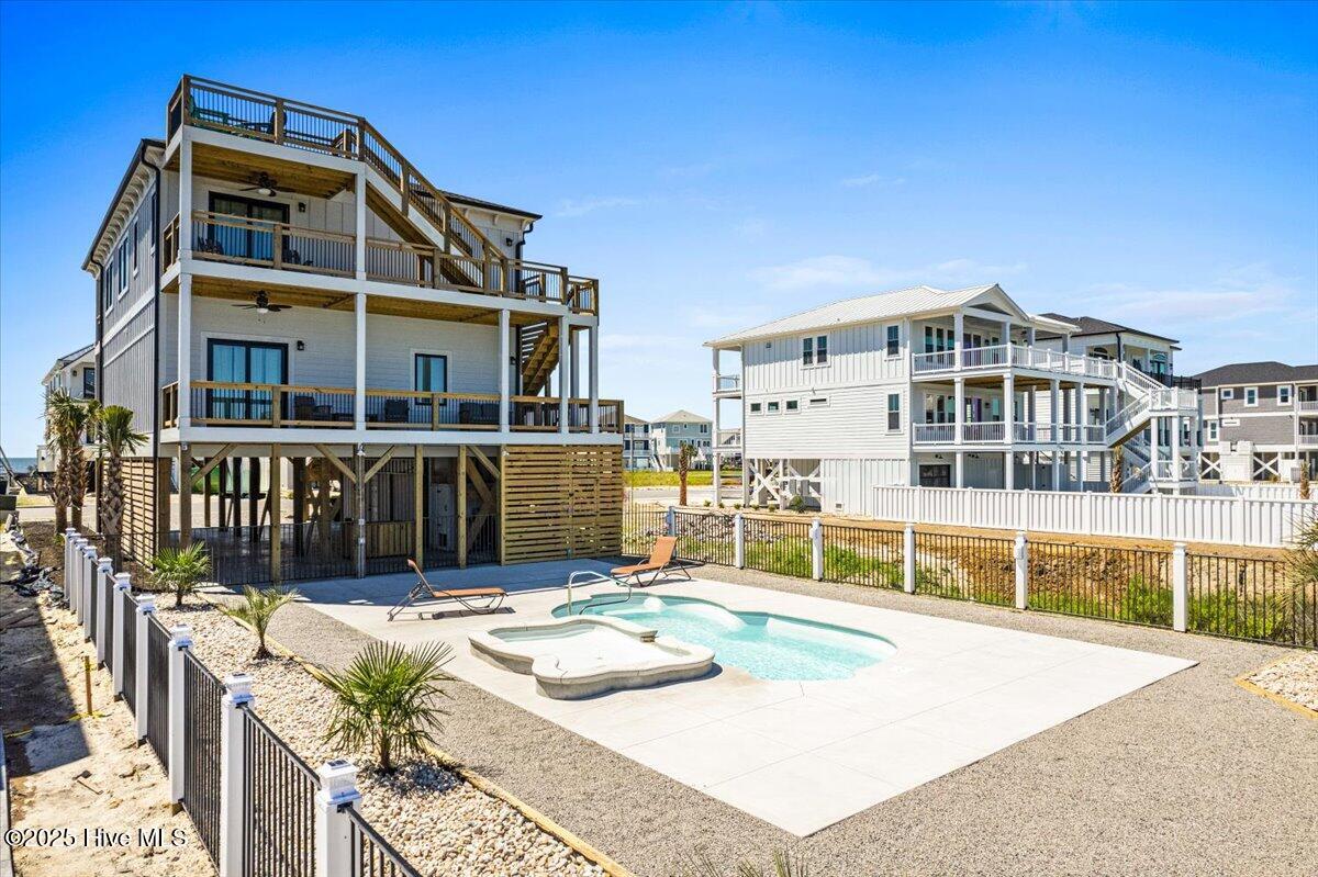 100531414 | Photo 14