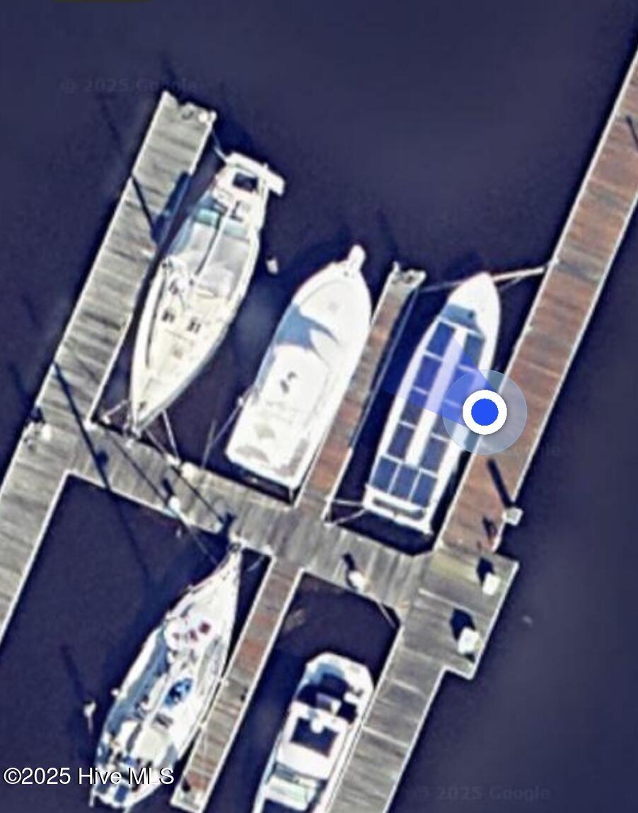 100515642 | Photo 19