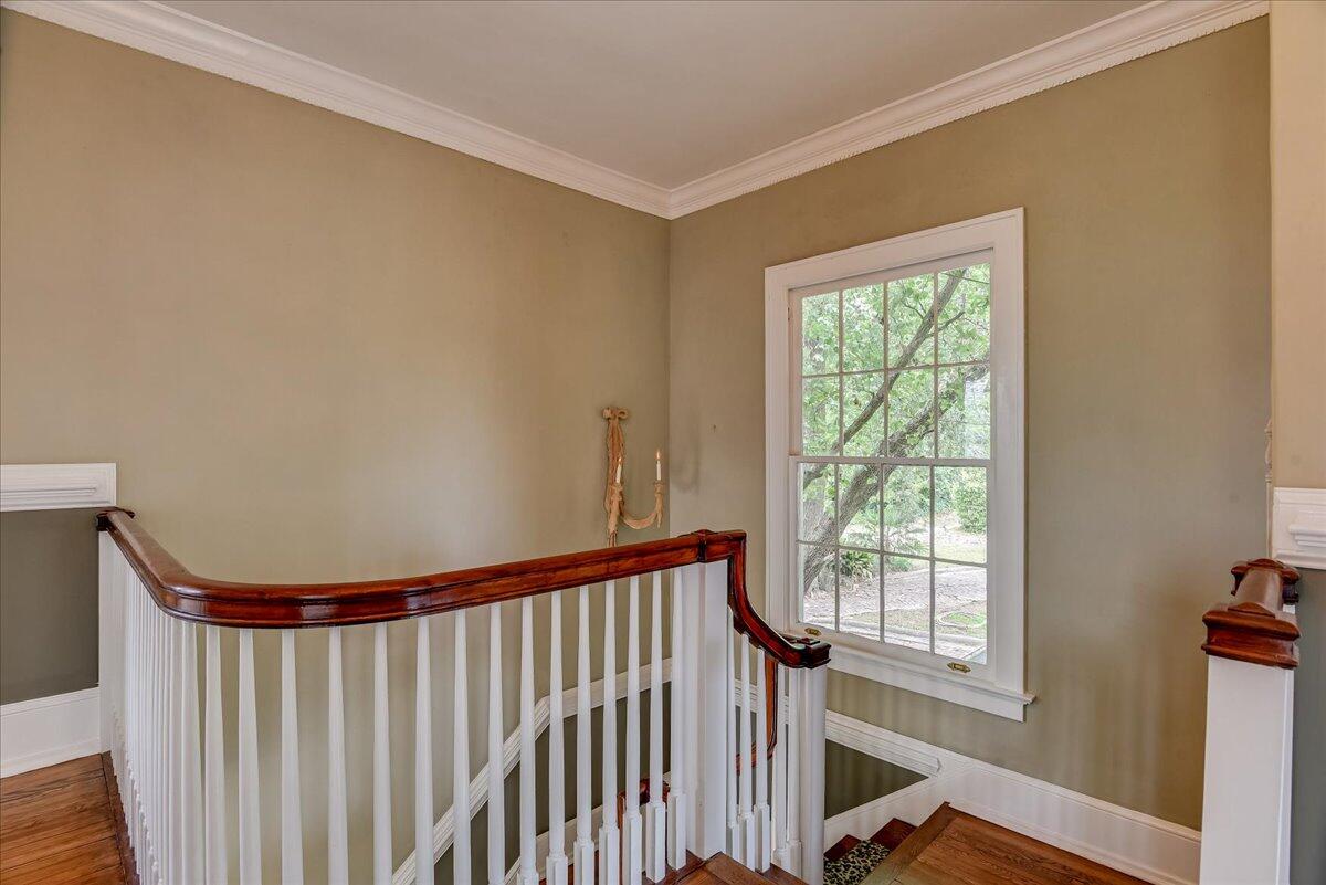 banister