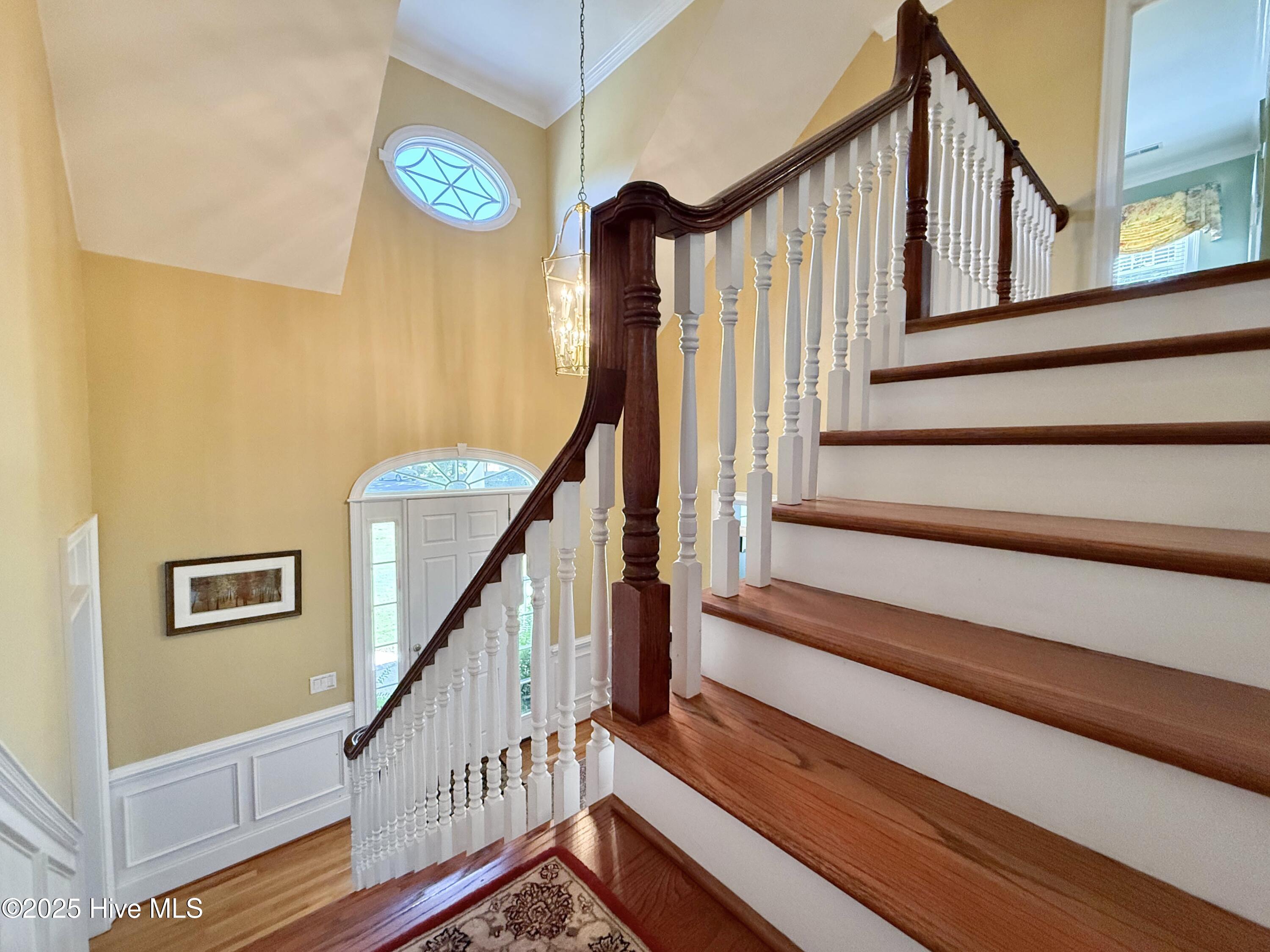 100530340 | Photo 86