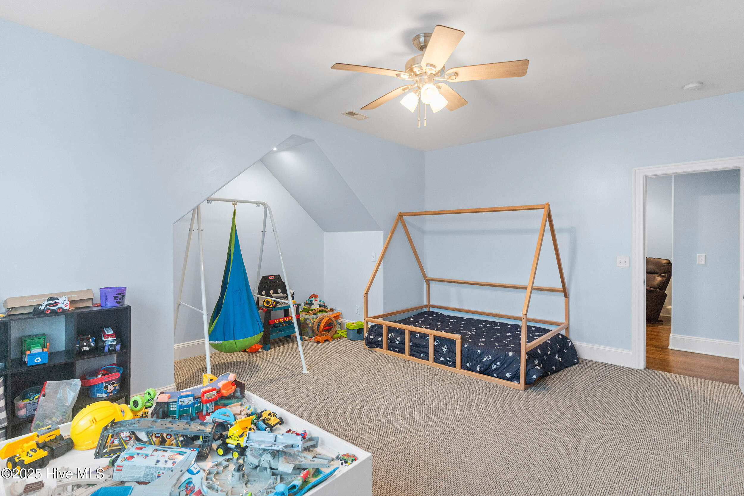 100524875 | Photo 41