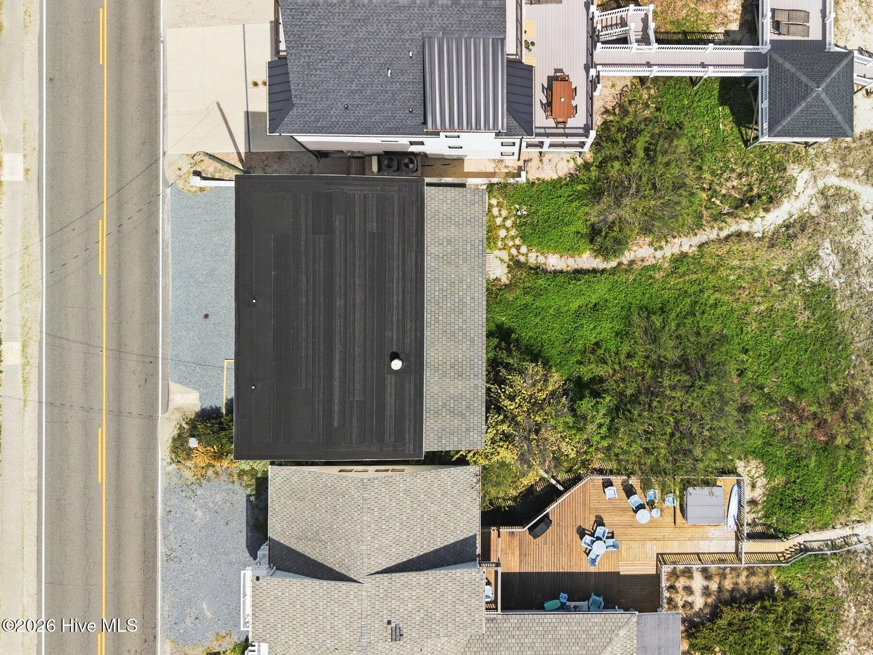 100566391 | Photo 40