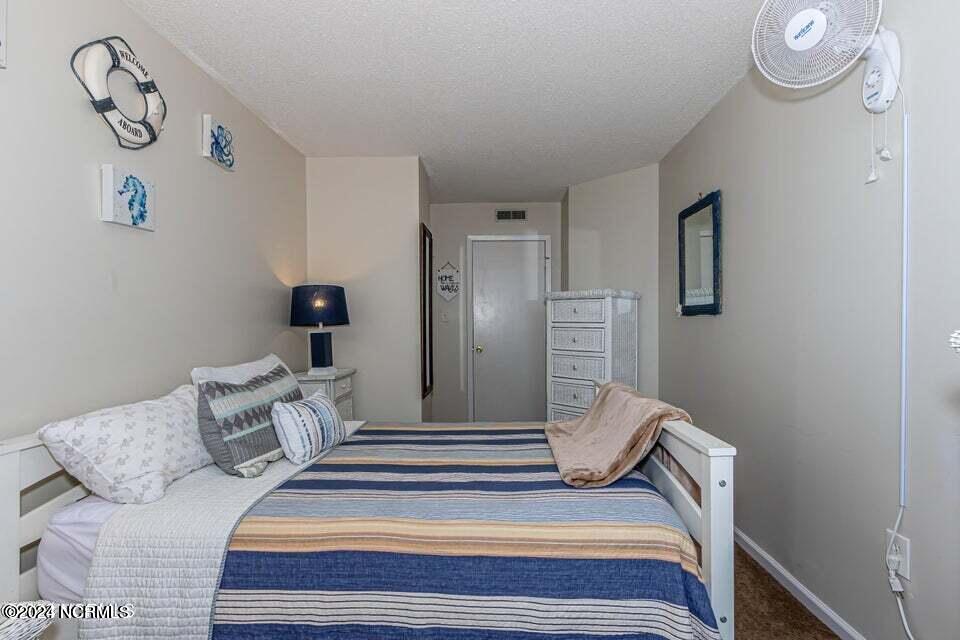 100426007 | Photo 37