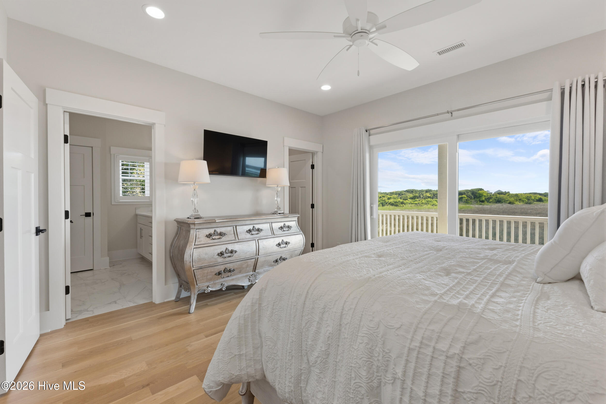 221 Porto Vista Drive,North Topsail Beach