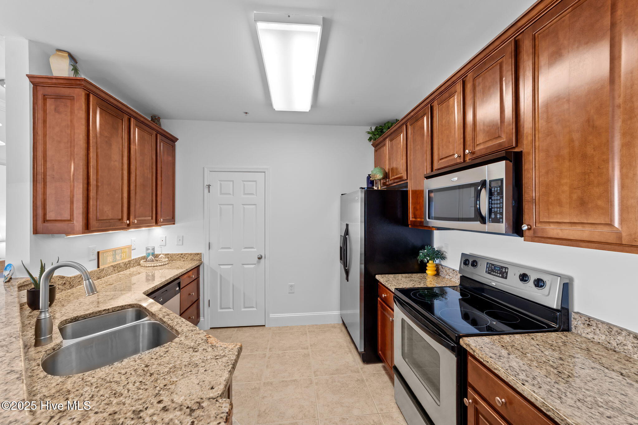 100532538 | Photo 13