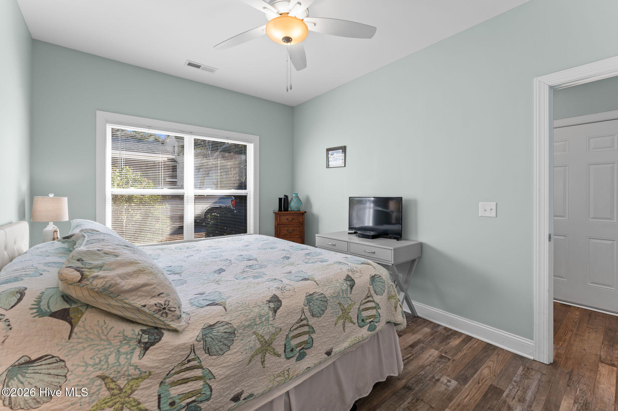 100552466 | Photo 14