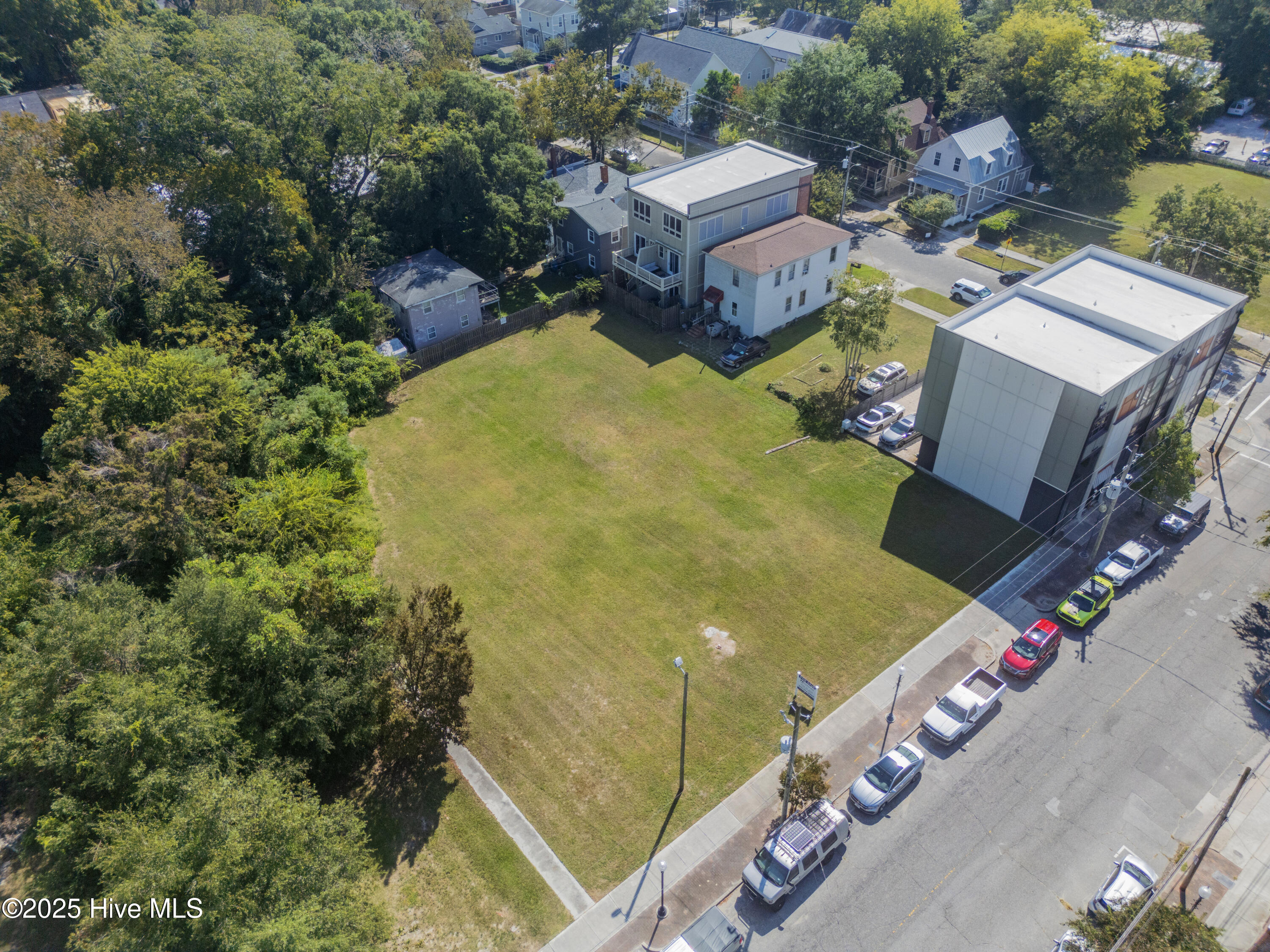 100524258 | Photo 45