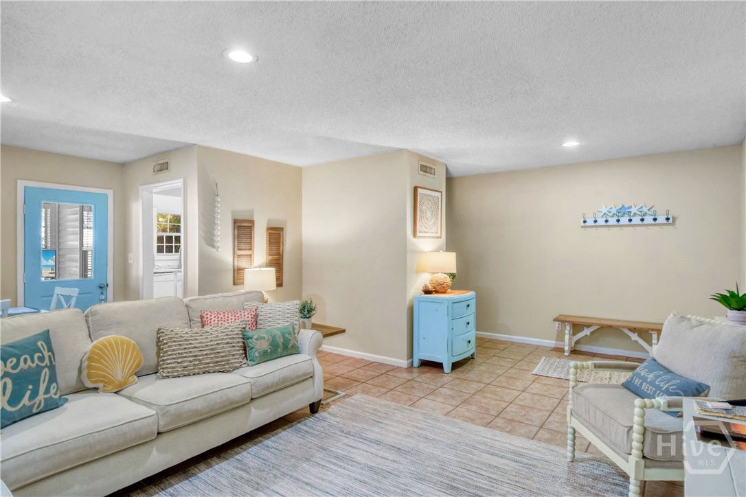 4th image of 302 E Island Square Dr, Saint Simons Island, GA 31522 | MLS# SA355451