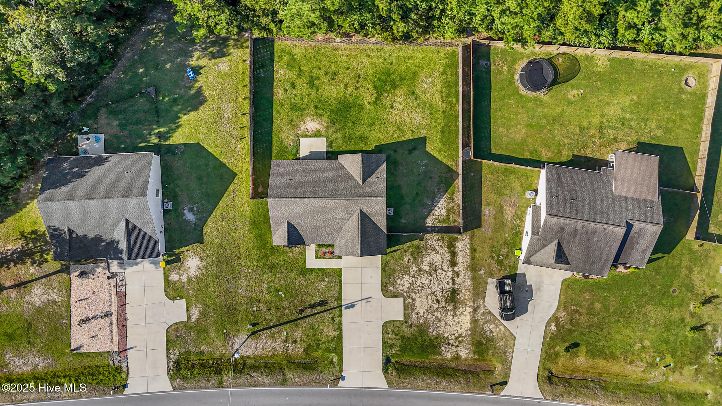 100531744 | Photo 34