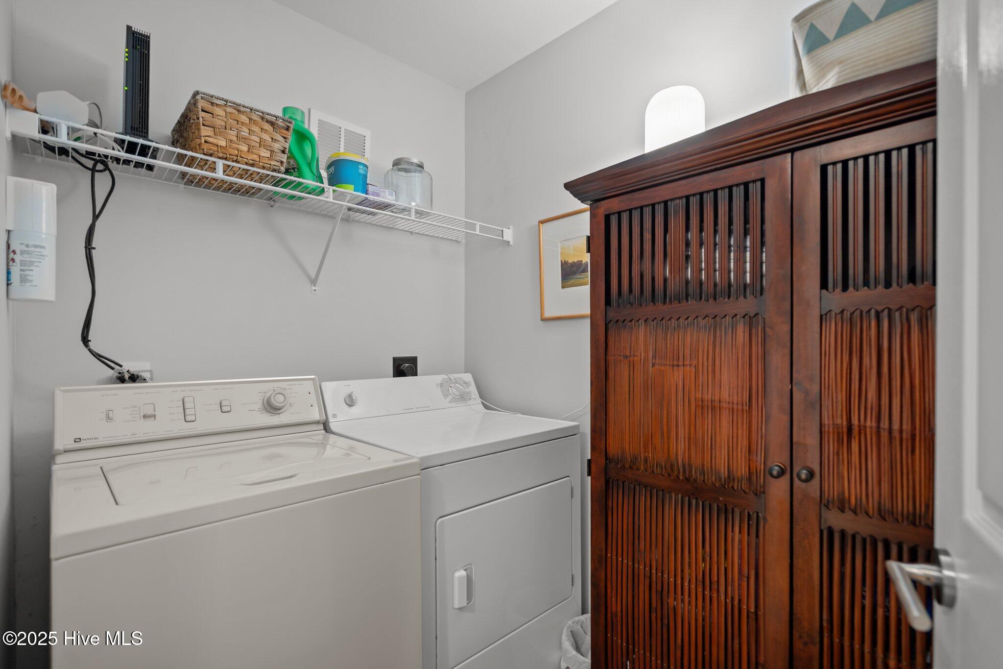 100517817 | Photo 24