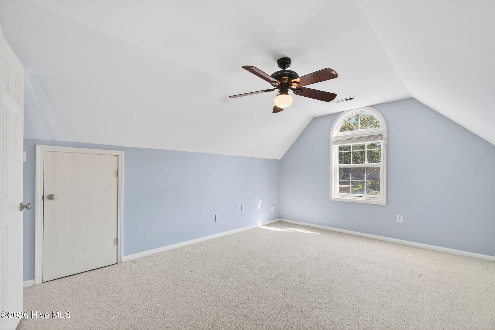 100560013 | Photo 27