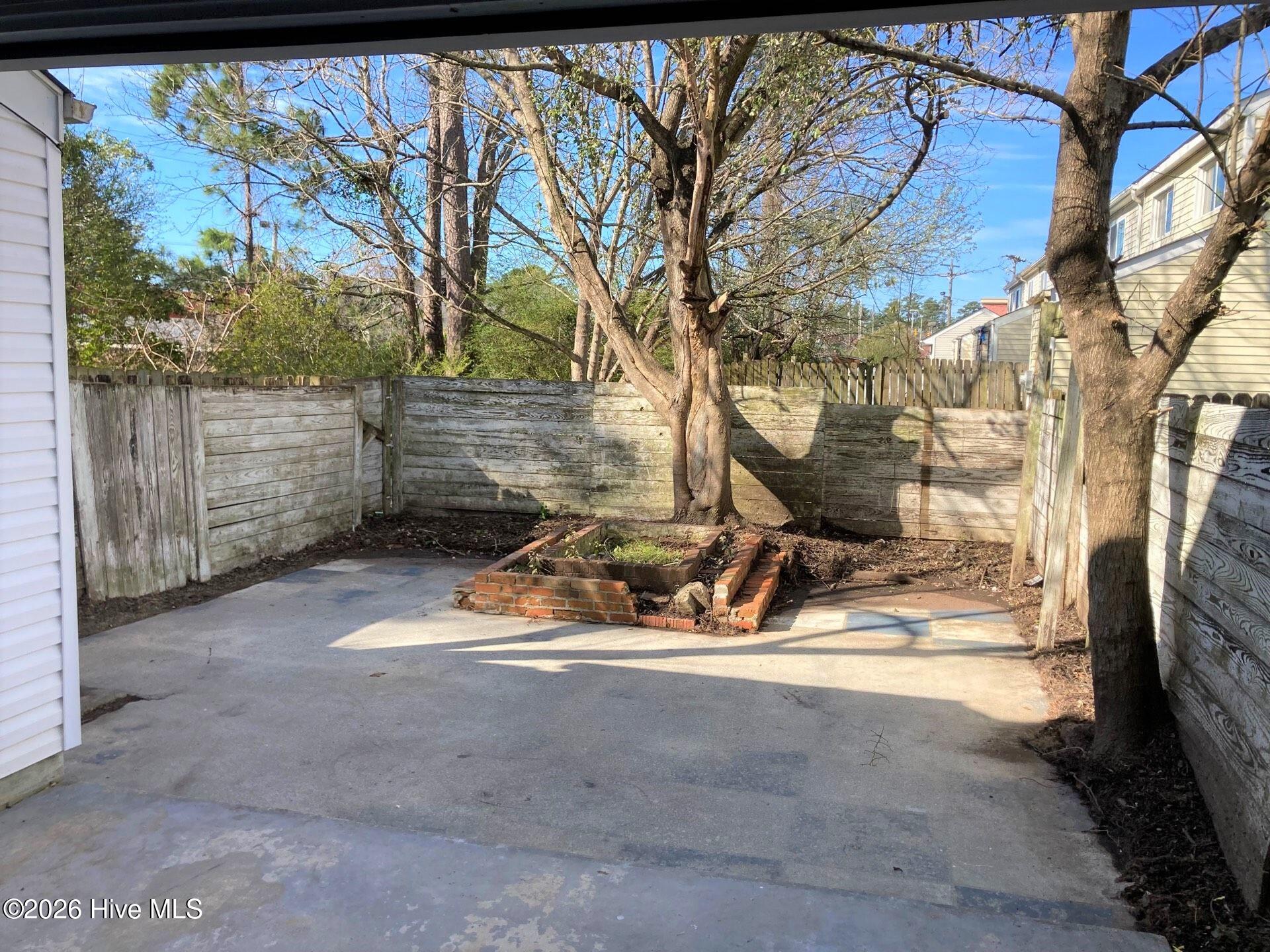 100566480 | Photo 22