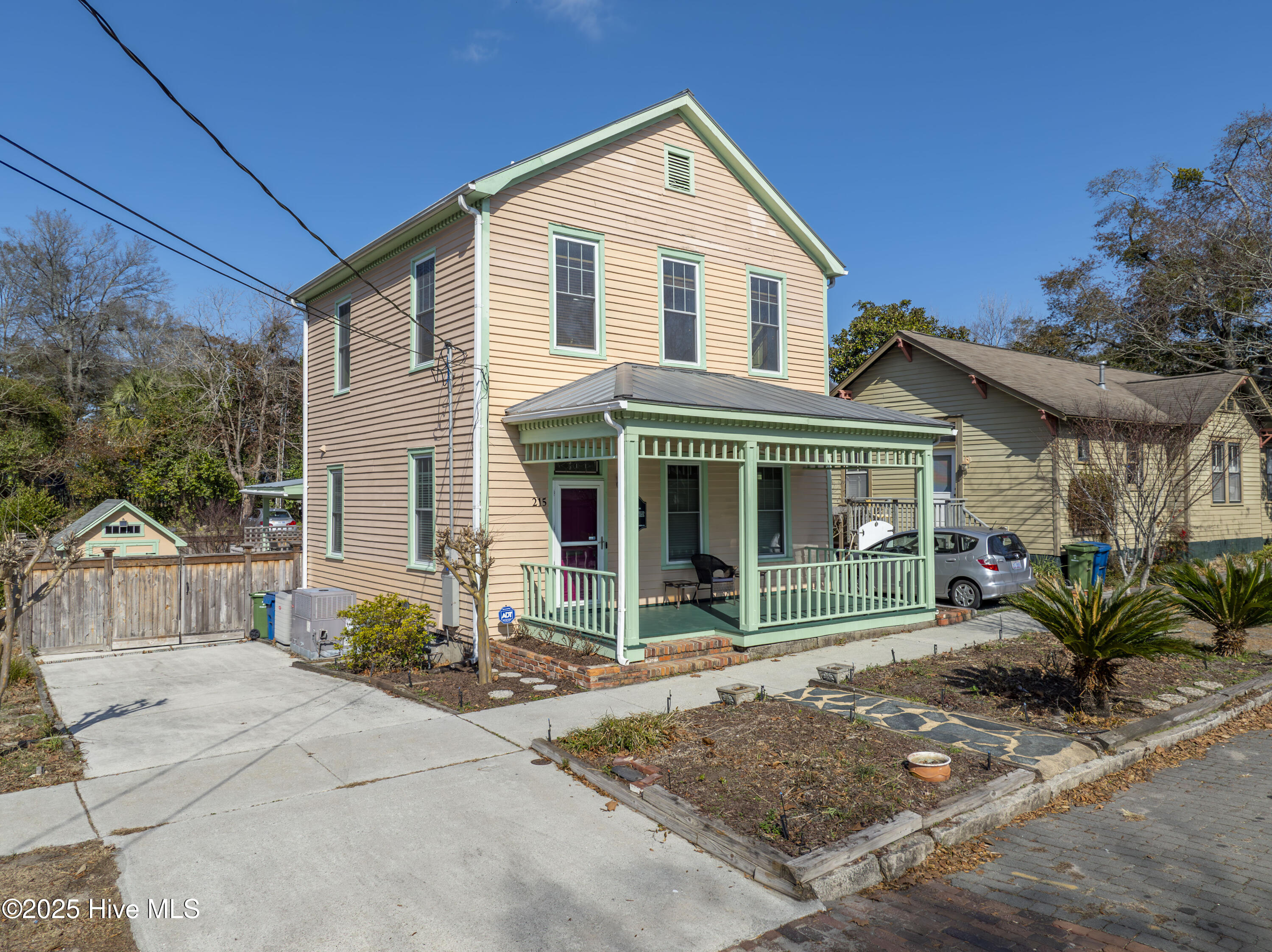 215 Queen St. - Aerials - Edited_26